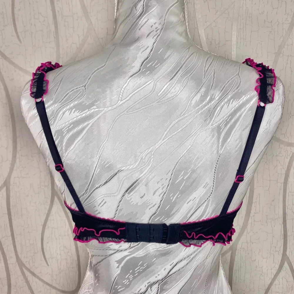 🌷 La SENZA 🌷 Black Bra with Pink Ruffle Frill Accents & Ribbon Bow - Picture 6 of 11